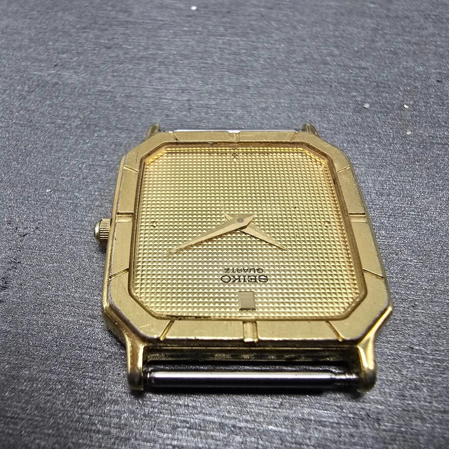 Seiko Tank Watch Men 28mm Champagne Dial Gold Tone Rectangle 9020-5320 PARTS VTG5