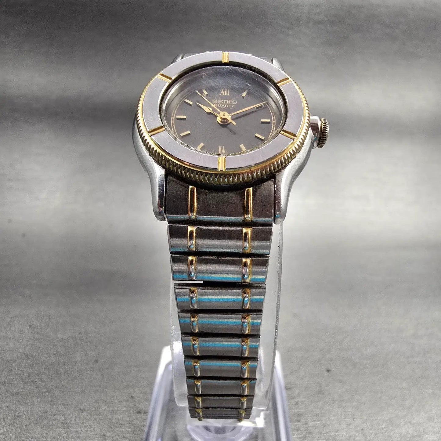 Seiko Watch Women 24mm Gray Dial Two Tone Round 7321-0150 New Battery Vintage5