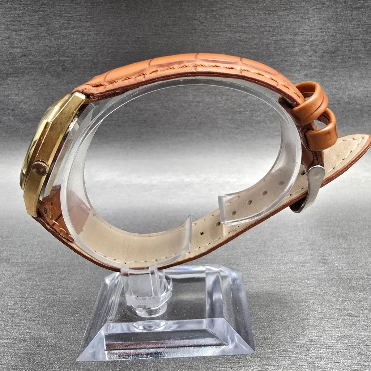 Seiko SQ Watch Men 32mm Gold Dial Gold Tone Date Rectangle 7122-5039 New Battery6