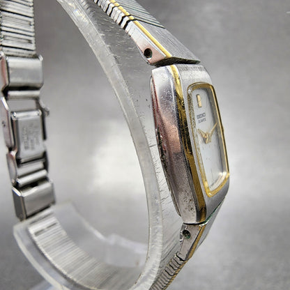 Seiko Tank Watch Women 13mm Silver Dial two Tone Rectangle 2e205139 New Battery3