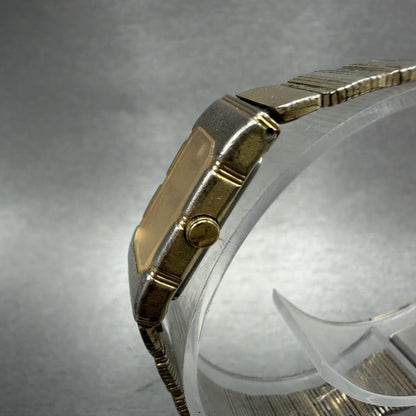 Seiko Tank Watch Women 13mm Champagne Dial Gold Tone 2E205039 New Battery2