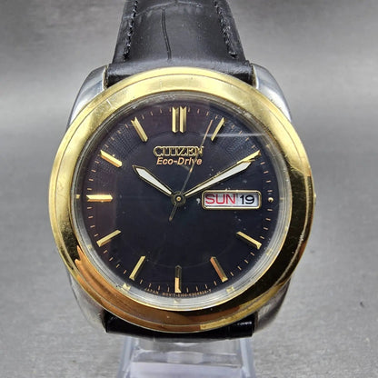 Citizen Eco-Drive Watch Men 35mm Black Dial Two Tone Daydate E101-S056535 Runs0