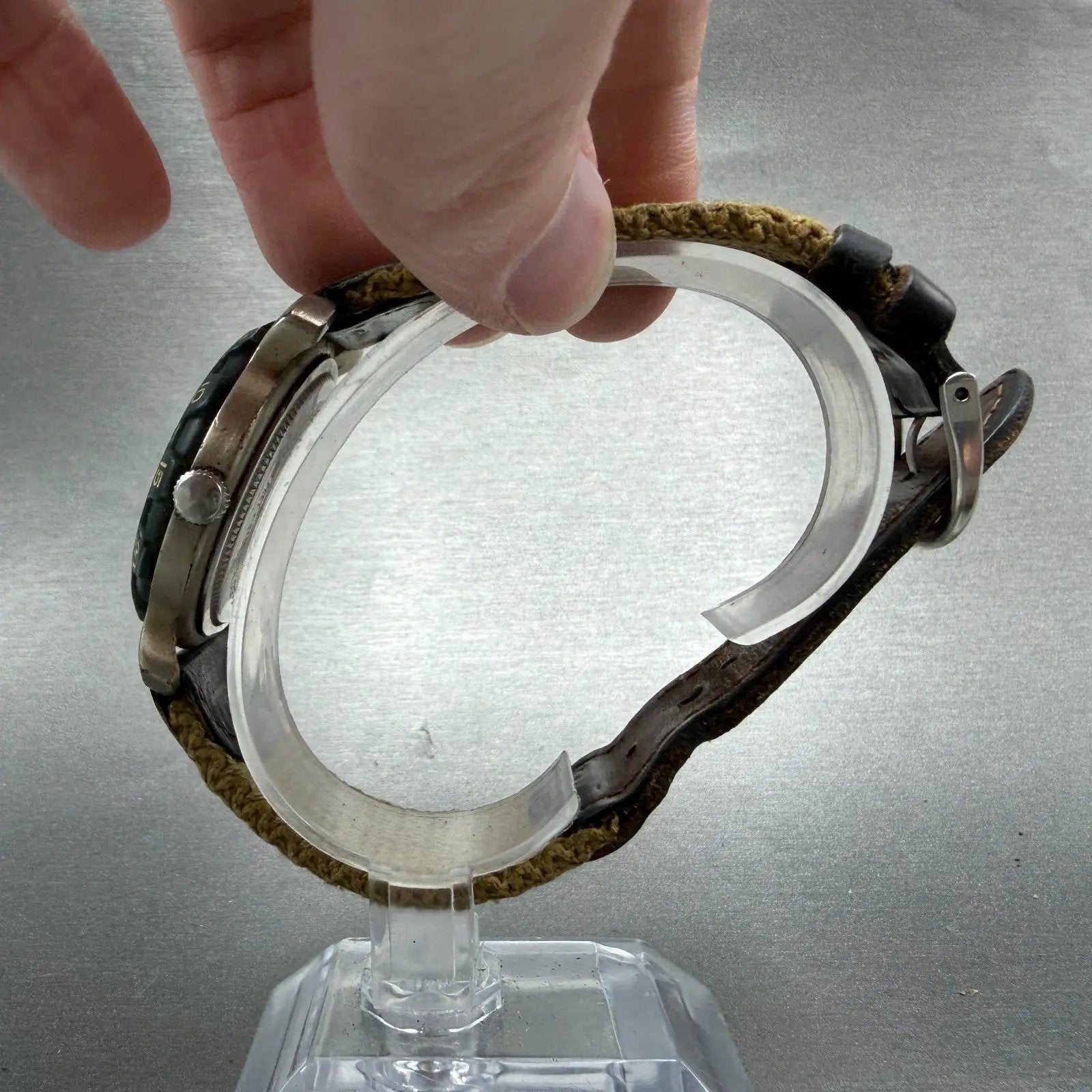 48020500