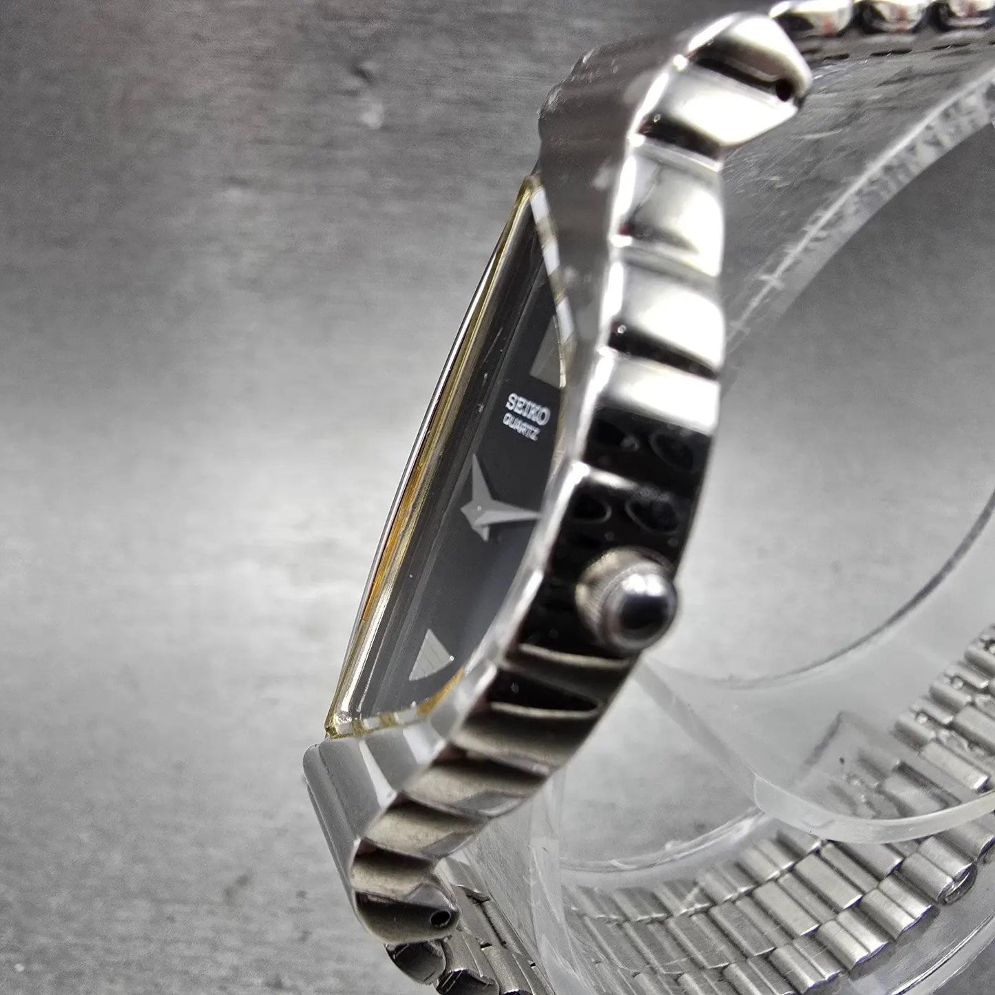Seiko Halfmoon Watch Women 14mm Black Dial Silver Tone Asymmetrical New Battery4