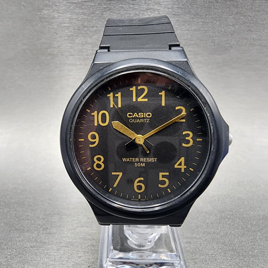 Casio MW240 Watch Men 42mm Black Dial Black Tone Round New Battery0