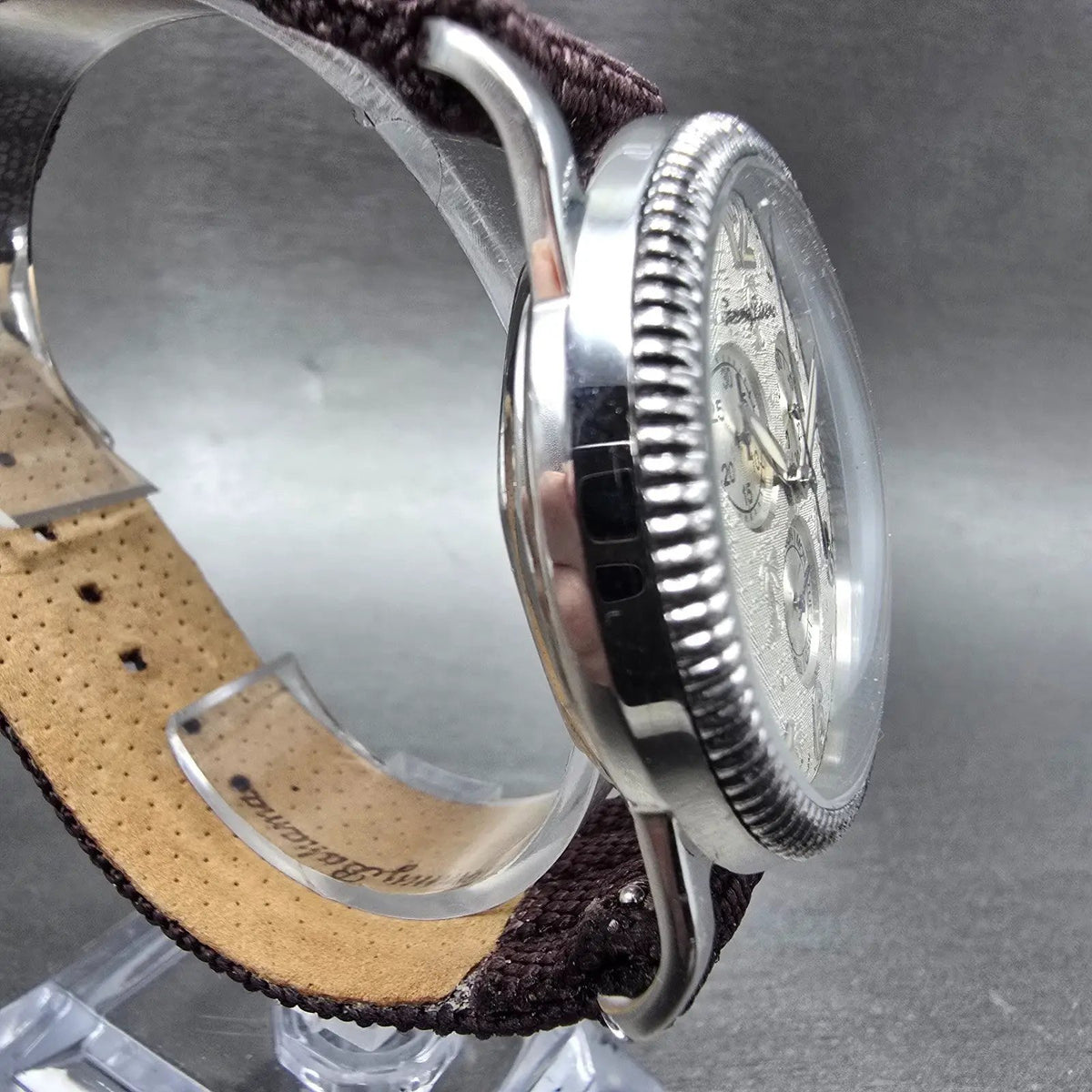 Tommy Bahama Chronograph Watch Men 38mm Cream Dial Steel Date TB1022 New Battery3