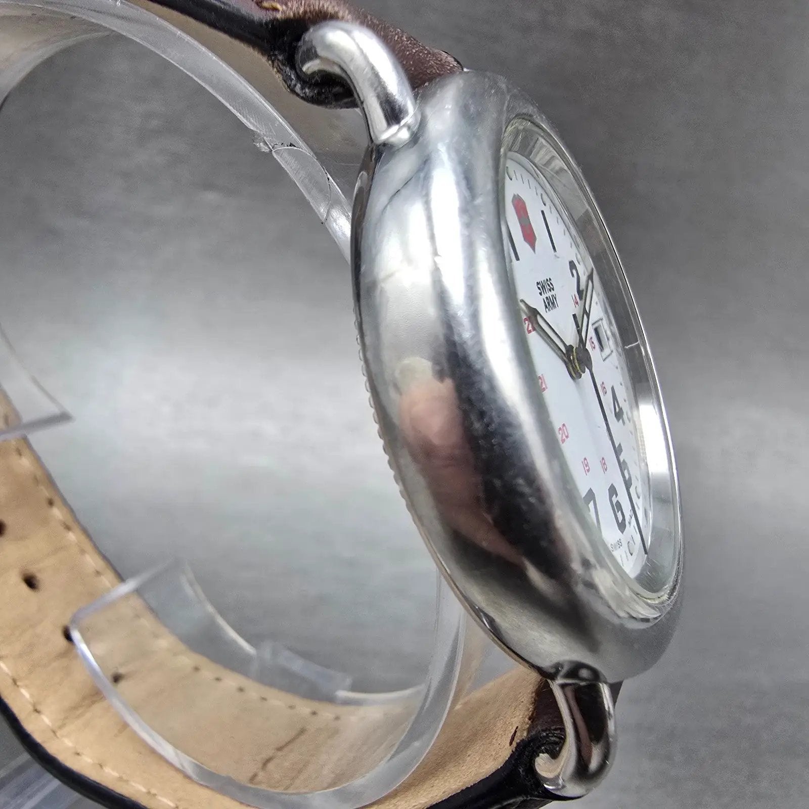 Victorinox Swiss Army Cavalry Watch Men 37mm White Dial Steel Date 24529 NewBat3