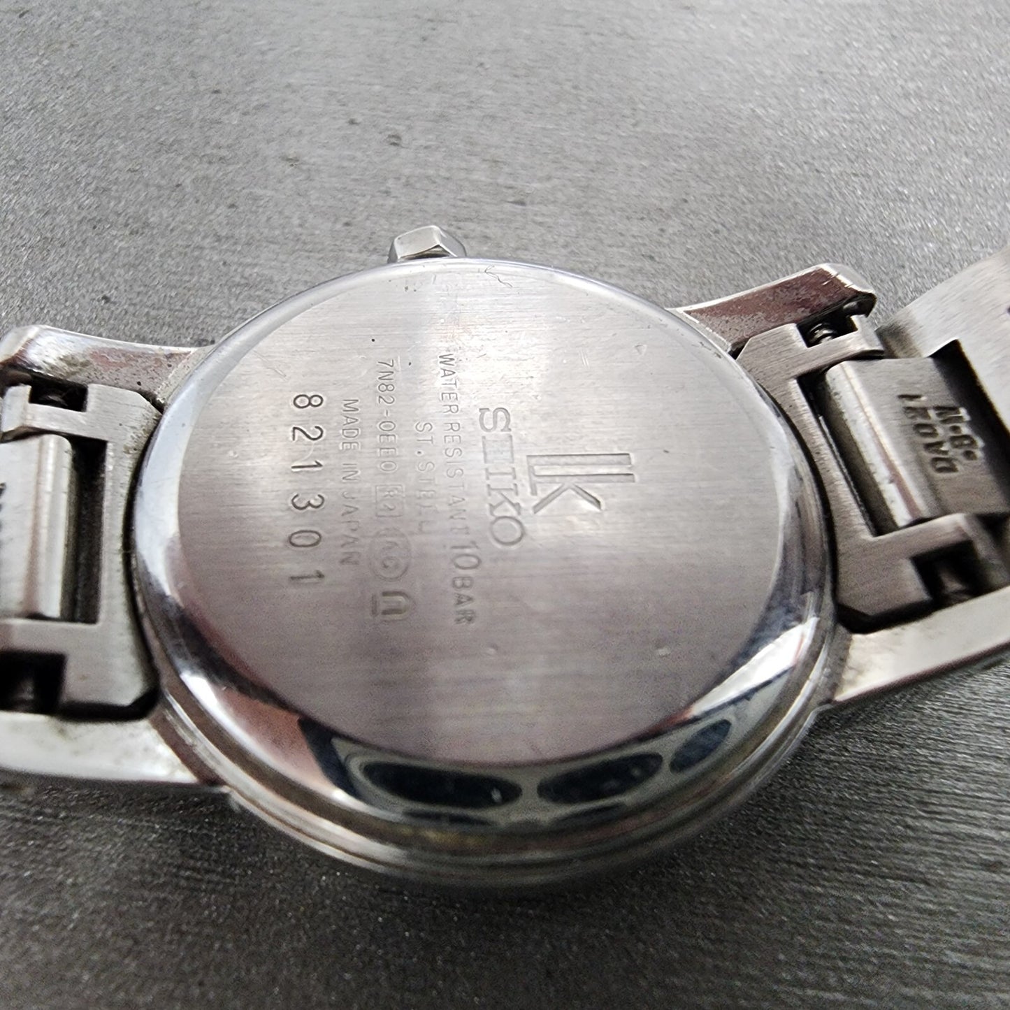 Seiko Lukia Watch Women 26mm MOP Dial Two Tone Date 7n820ee0 New Battery9