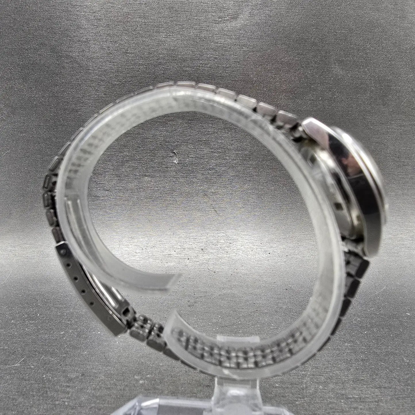 Seiko Automatic Watch Women 25mm Silver Dial Silver Tone Date 4205-0170 Runs9