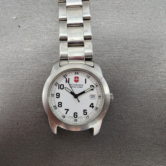 Victorinox Swiss Army Field Watch Women 30mm White Dial Steel Date New Battery0
