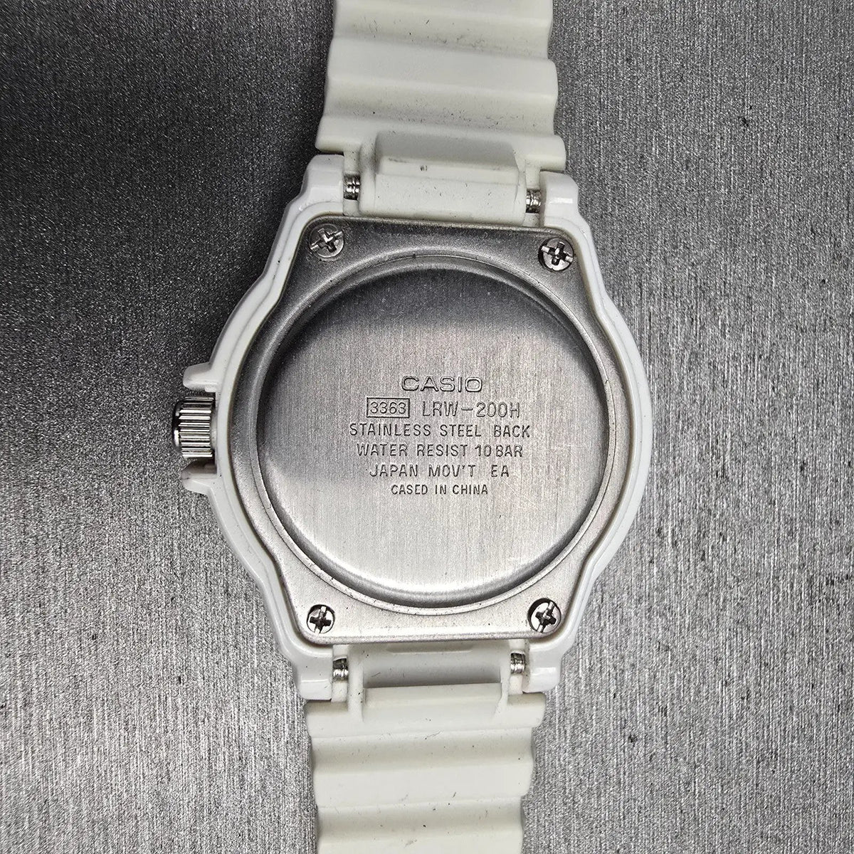 Casio Dive Watch Women 33mm White Dial Blue Date Round LRW-200H New Battery10