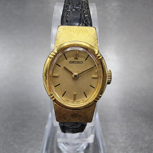 VTG Seiko Watch Women 17mm Gold Dial Gold Tone Oval Manual Wind 1100-5549 READ!!