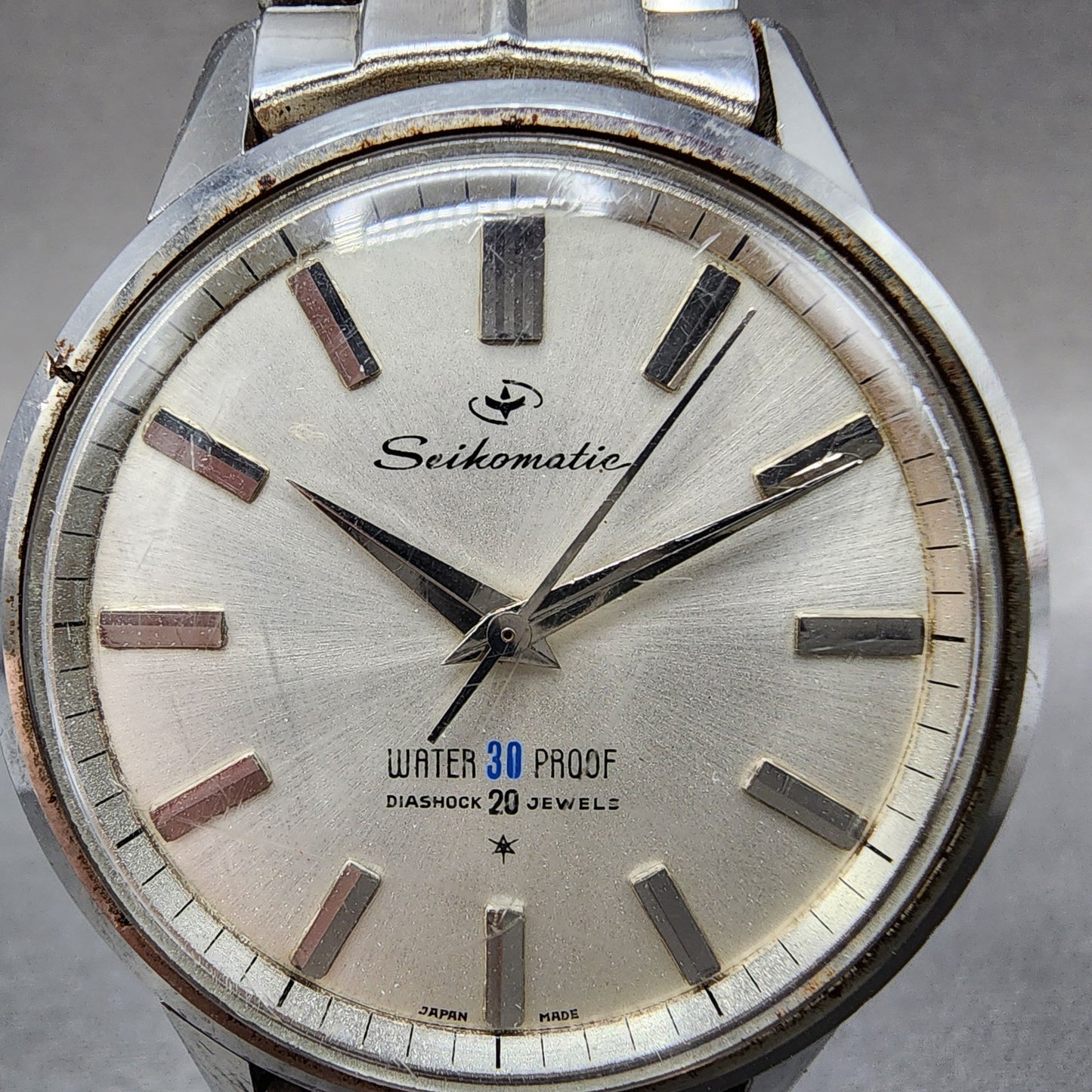 Seiko Seikomatic Watch Men 36mm Silver Dial Silver Tone J13044 Runs READ!!!1