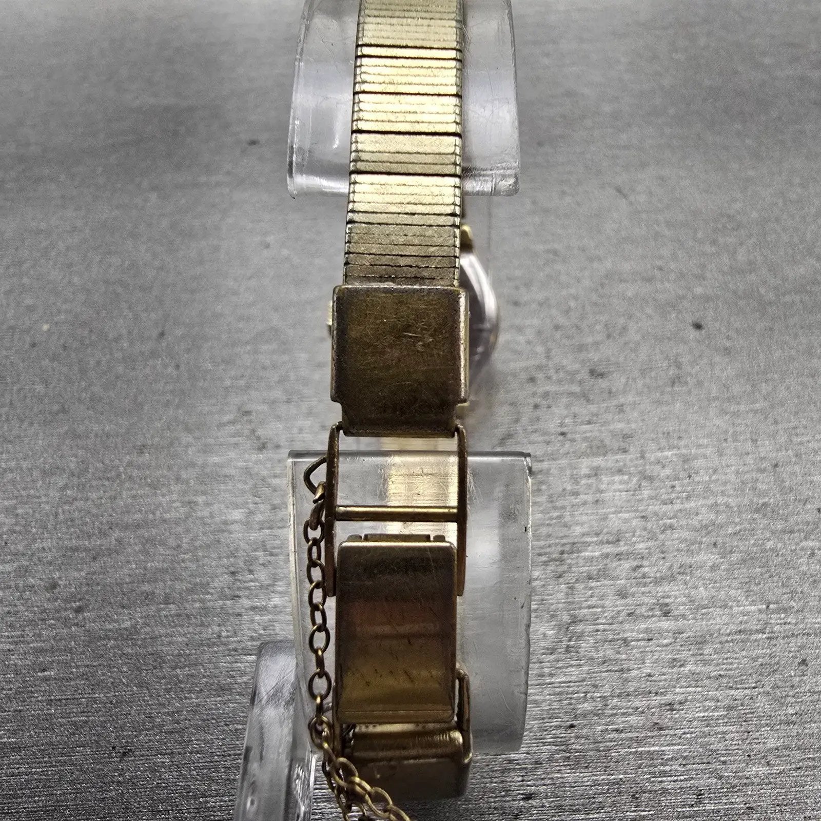 Seiko Watch Women 18mm Gold Dial Gold Tone Oval 17-3440 Manual Wind Runs VTG7