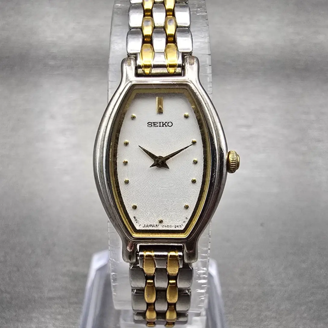 Seiko Watch Women 17mm White Dial Two Tone Oval V400-5789 New Battery Vintage0