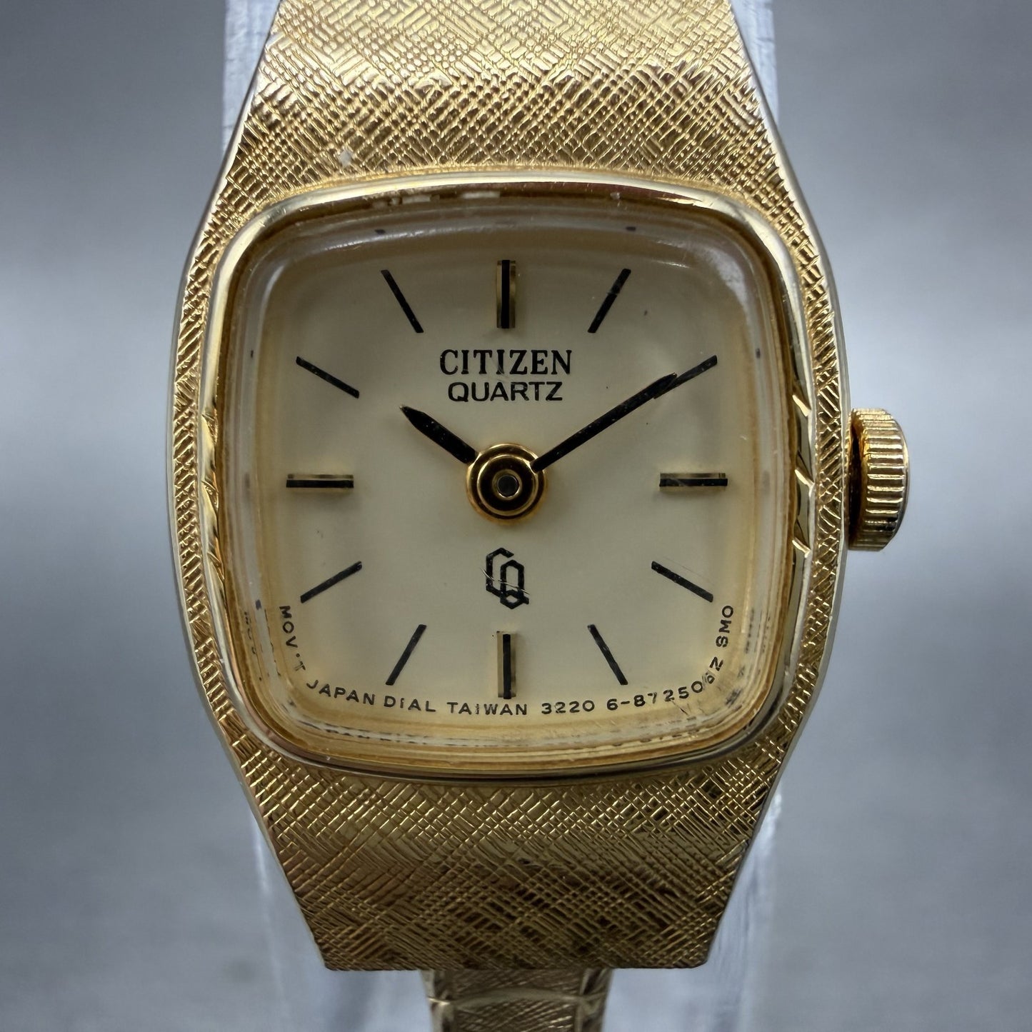 Citizen CQ Watch Women 16mm Champagne Dial Gold Tone 3220891422 New Battery1
