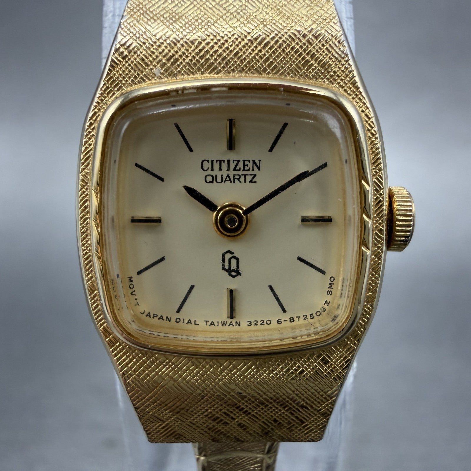 Citizen CQ Watch Women 16mm Champagne Dial Gold Tone 3220891422 New Battery1
