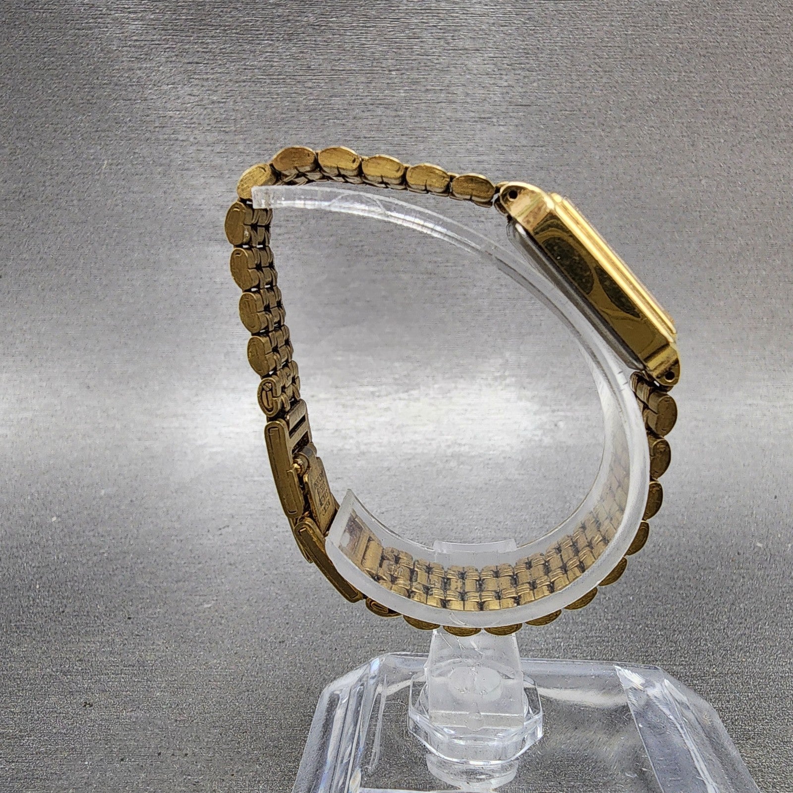 Seiko Tank Watch Women 18mm Champagne Dial Gold Tone Rectangle V4015129 New Bat8