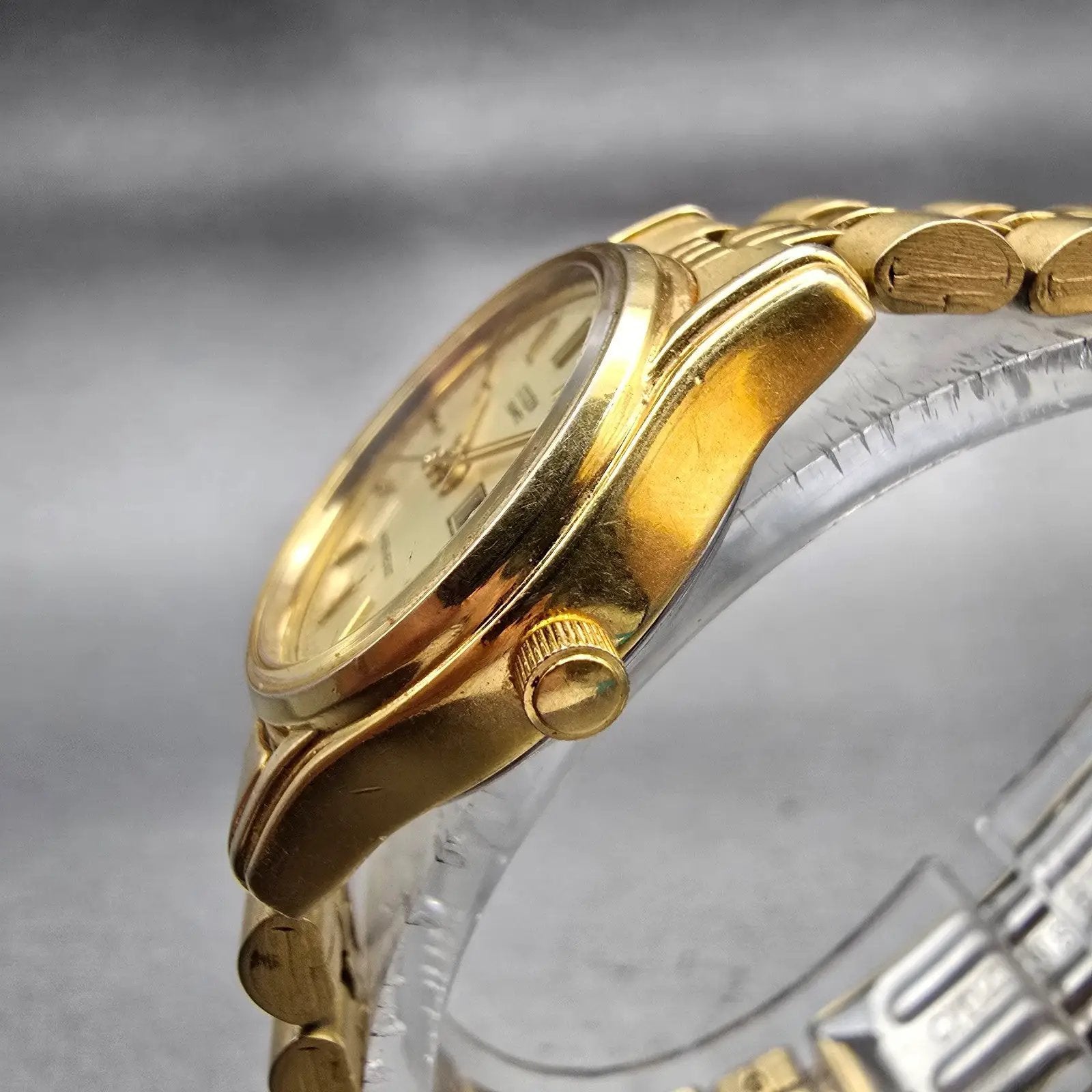 Citizen Watch Women 23mm Champagne Dial Gold Tone Daydate 6000-S38231 New Batt2
