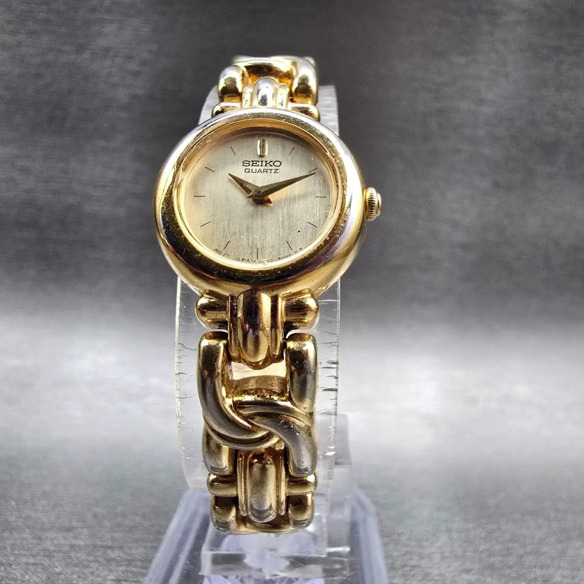Seiko Watch Women 19mm MOP Dial Gold Tone Round 1N00-0J49 New Battery Vintage5