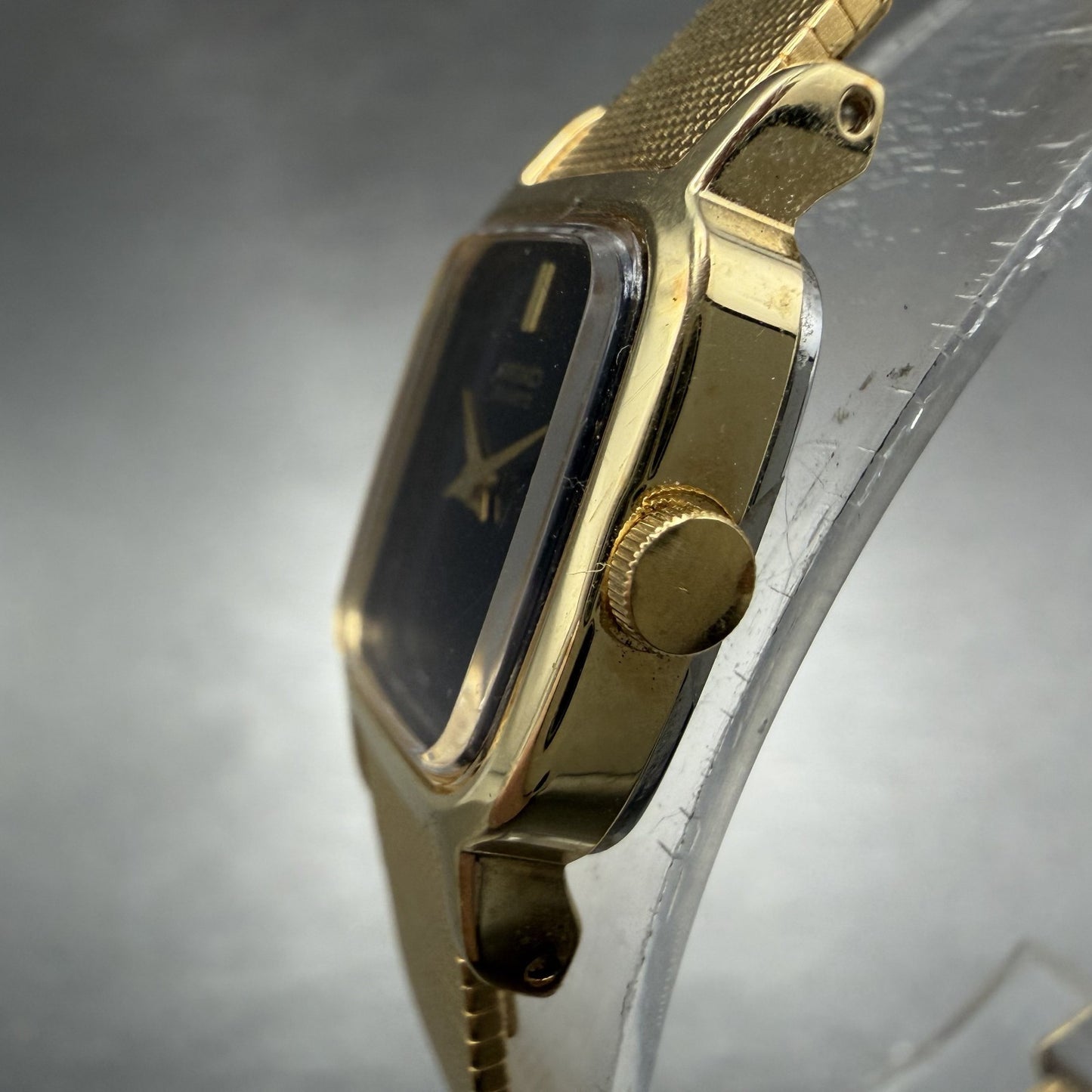 Seiko Tank Watch Women 16mm Black Dial Gold Tone Rectangle 2C20-5329 New Battery2