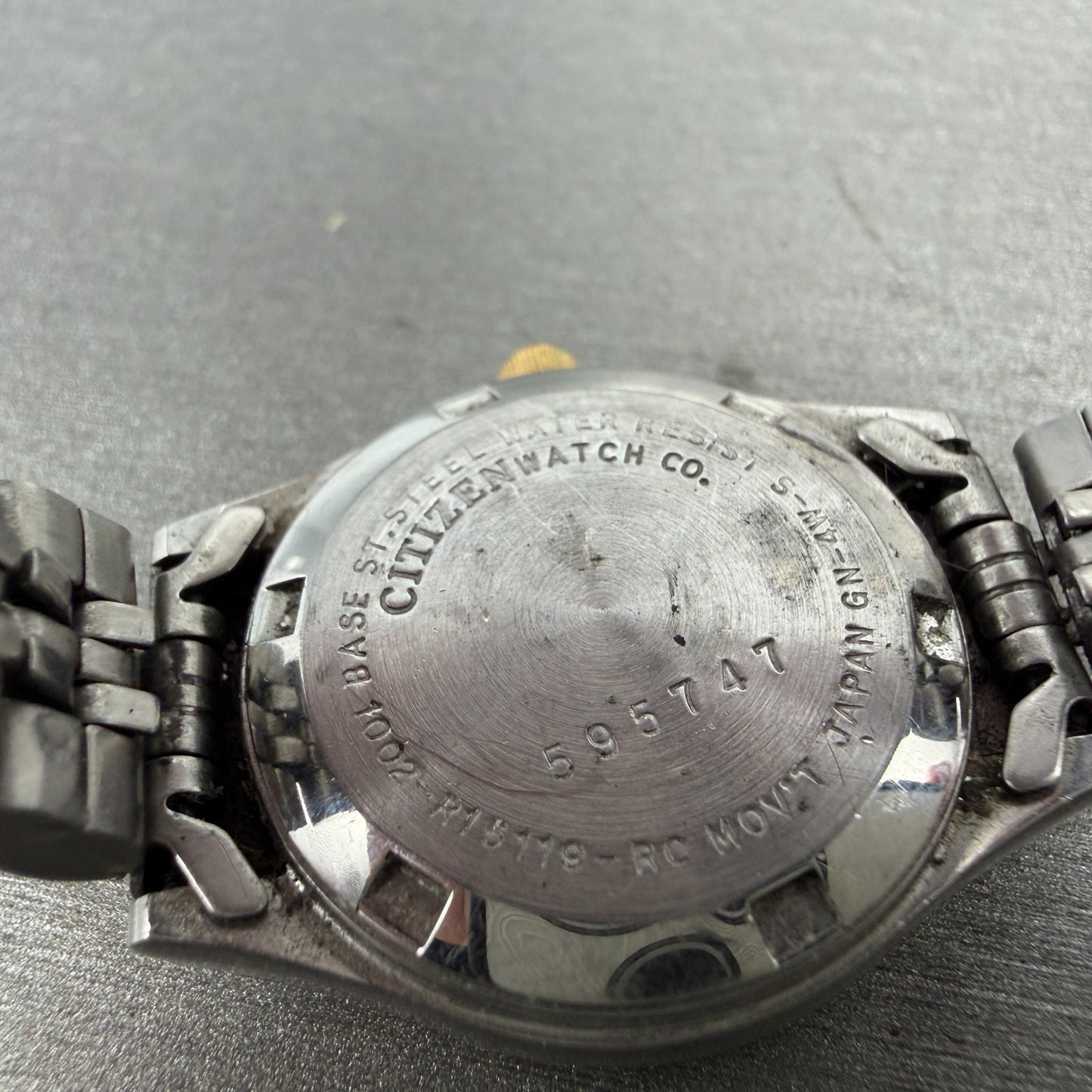 Citizen CQ Watch Women 25mm Silver Dial Two Tone Daydate 1002-R15119 New Battery9