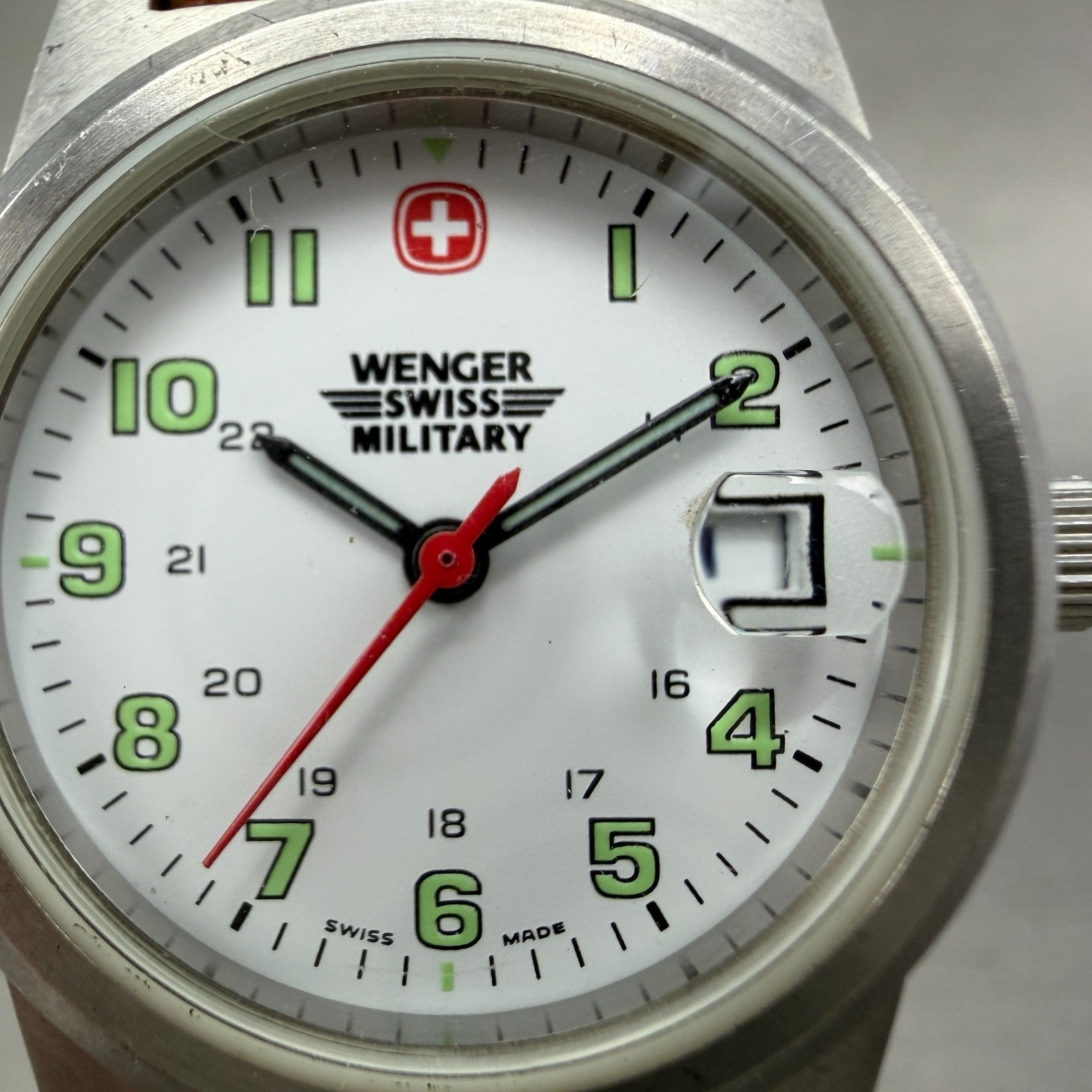 Wegner Swiss Military Watch Women 28mm White Dial Silver Tone Date 7292X New Bat1