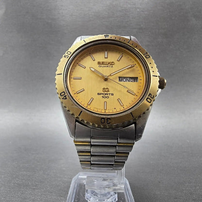 Seiko SQ Sports 100 Dive Watch Men 37mm Champagne Dial Two Tone Daydate PARTS6