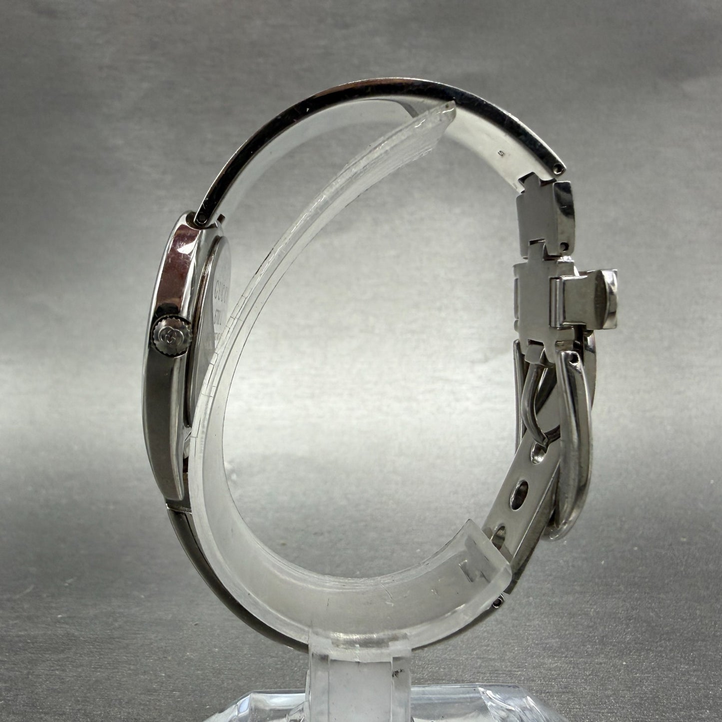 Gucci 6700L Watch Women 26mm Silver Dial Steel Case Round Bangle New Batt Mirror6
