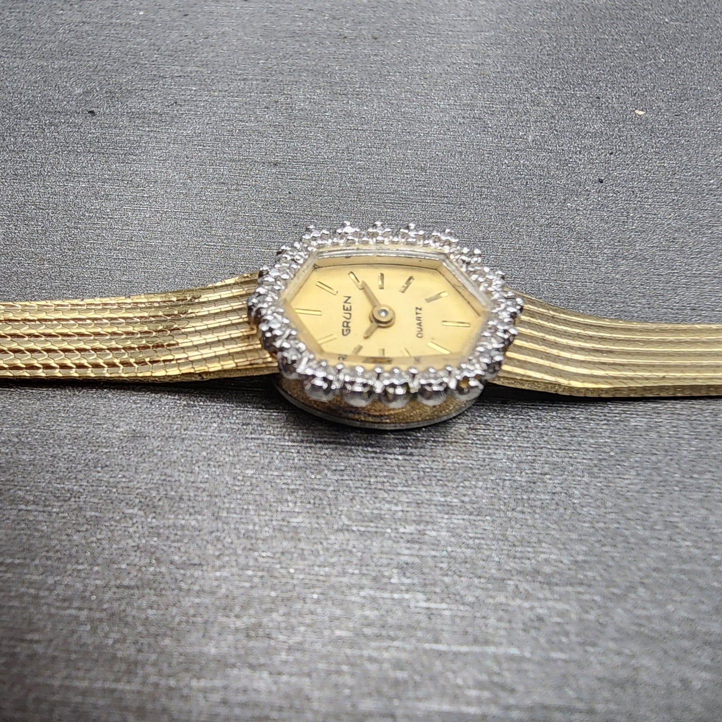 Gruen Watch Women 14mm Gold Dial Gold Tone Hexagon Diamond Bezel READ!! New Batt5