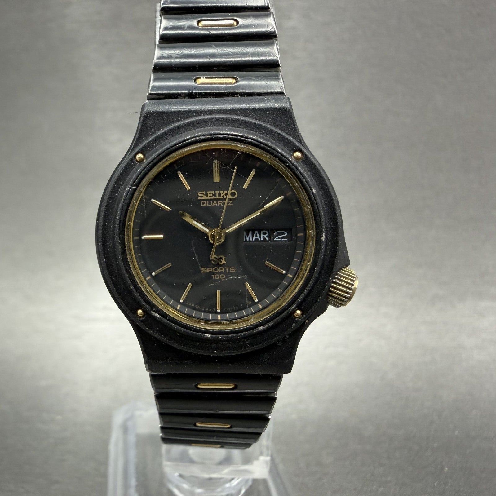 Seiko SQ Sports 100 Watch Women 26mm Black Dial Black Tone Daydate New Battery0