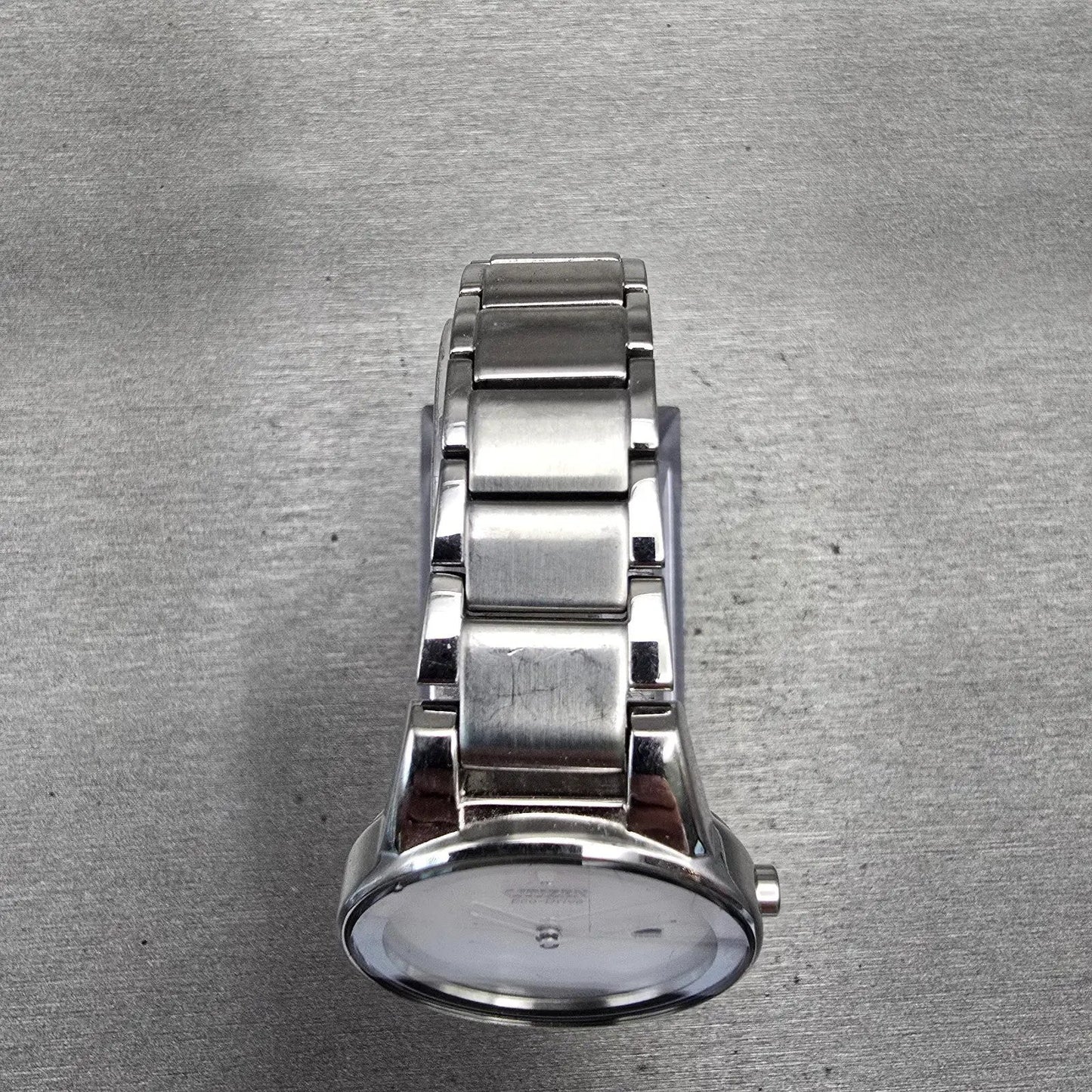 Citizen Eco-Drive Watch Women 30mm Silver Dial Silver Date J015-S095921 Runs4