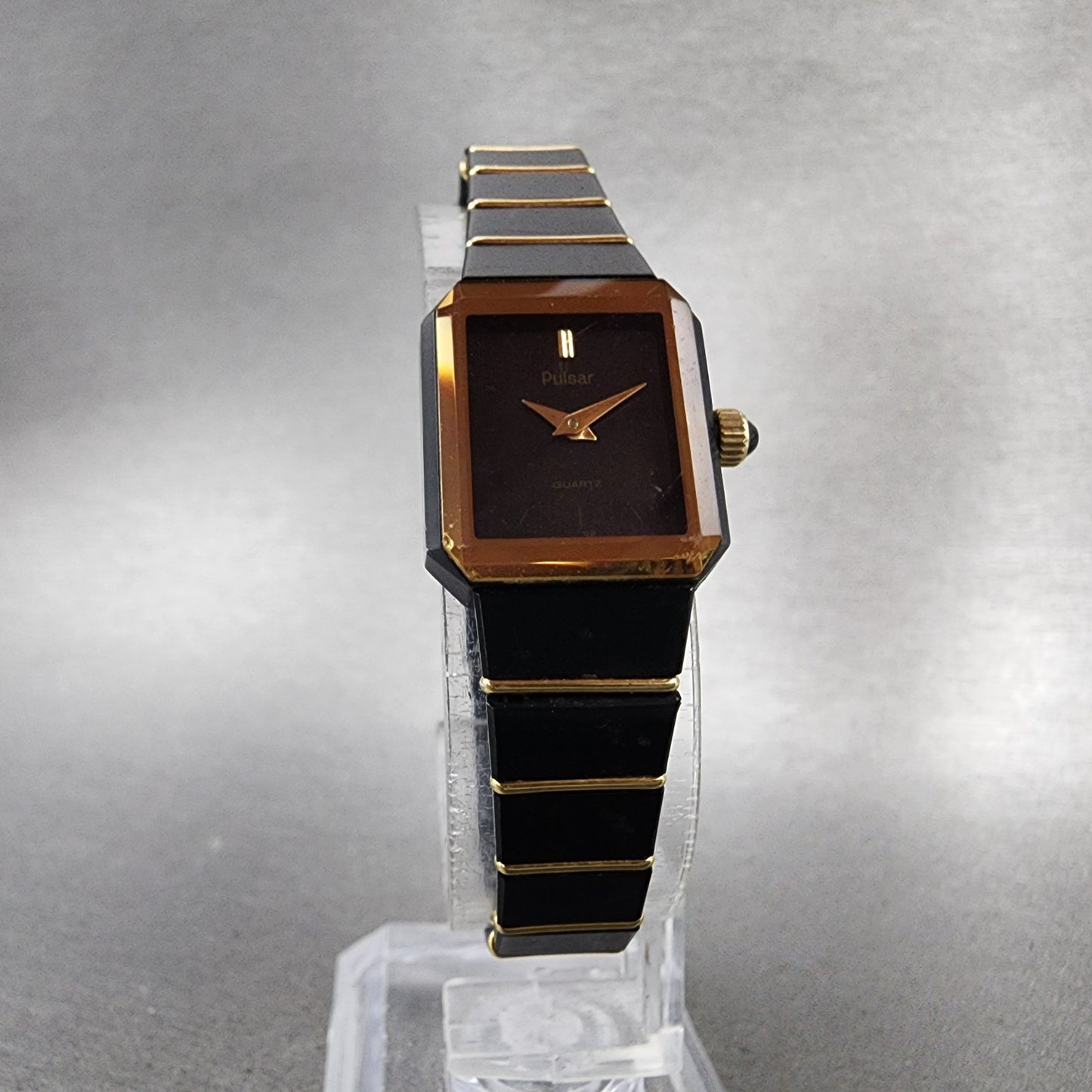 Pulsar Tank Watch Women 17mm Black Dial Black Gold Tone Rectangle New battery5