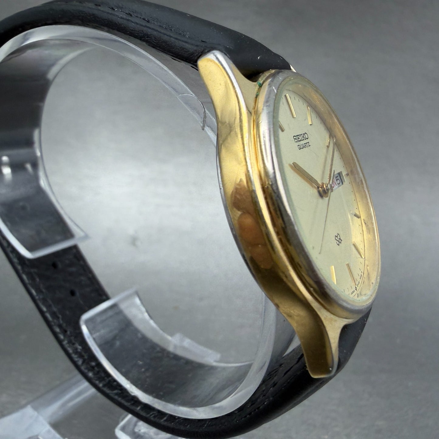 Seiko SQ Watch Men 34mm Champagne Dial Gold Tone Daydate 5y23-7030 New Battery G3