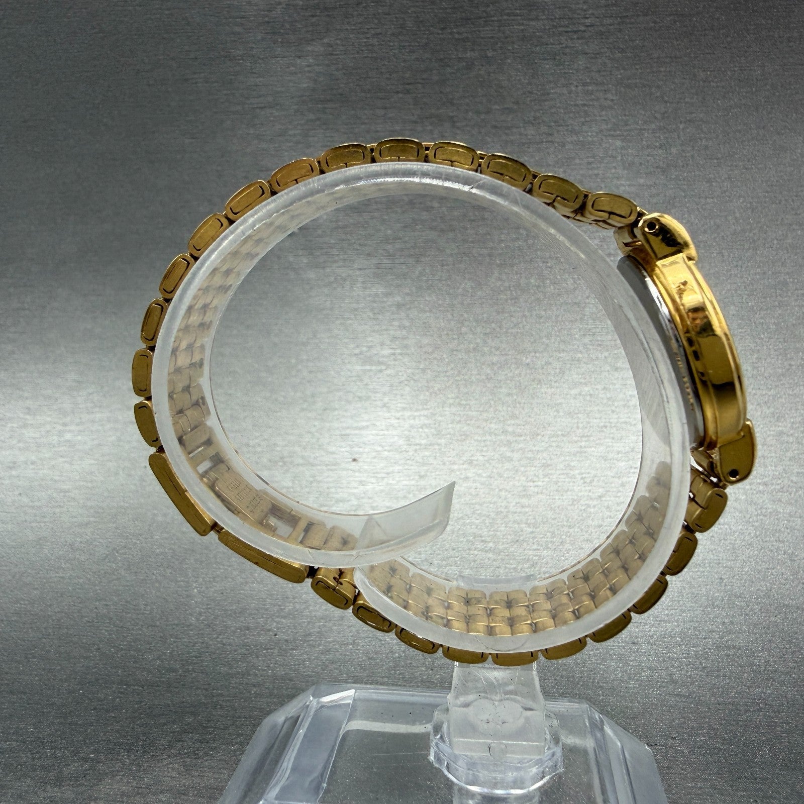 Seiko Watch Women 24mm White Dial Gold Tone Round V701-1781 New Battery Vinatge8