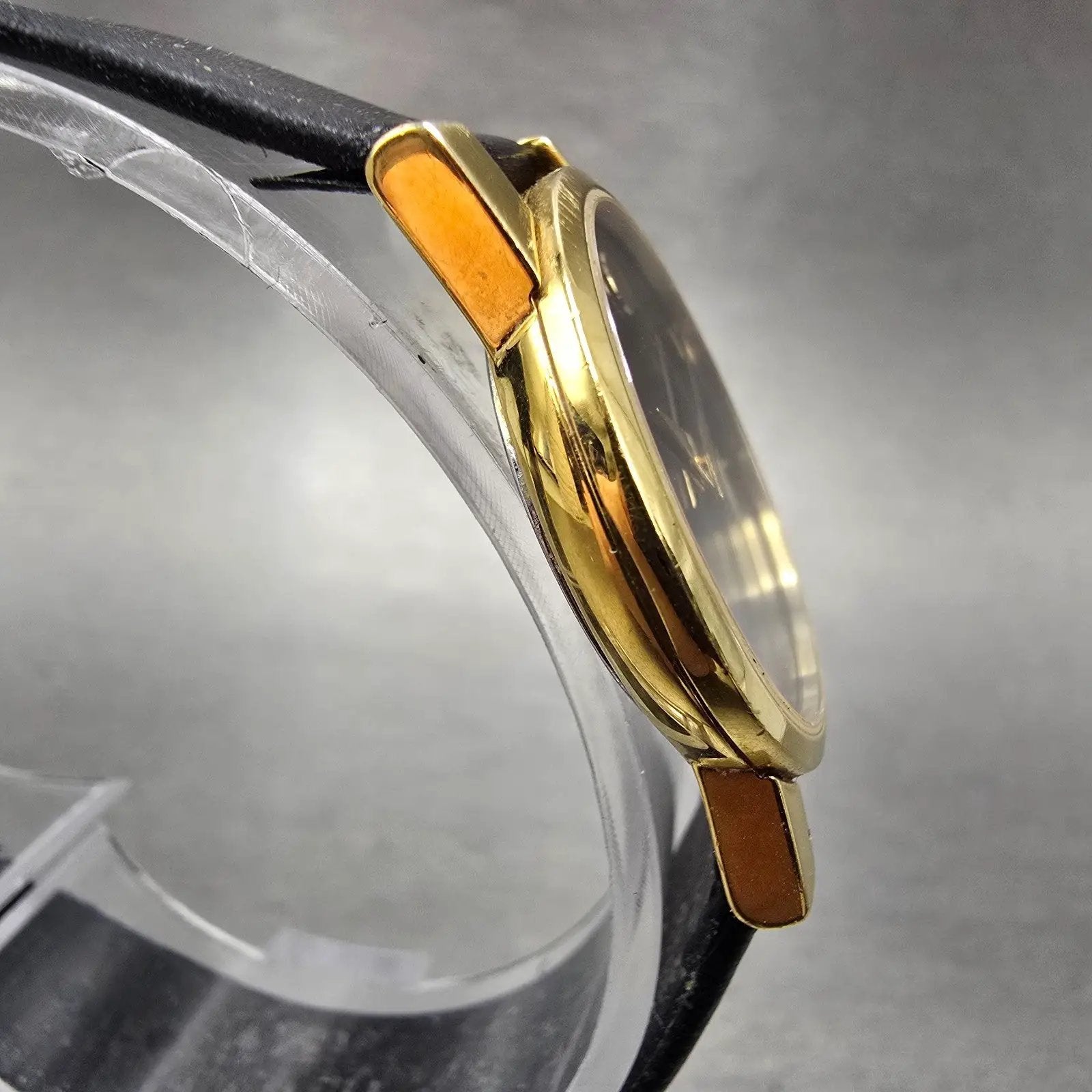 Movado Museum Watch Women 25mm Black Dial Gold Tone Round 87 A1 845 New BatteryL3