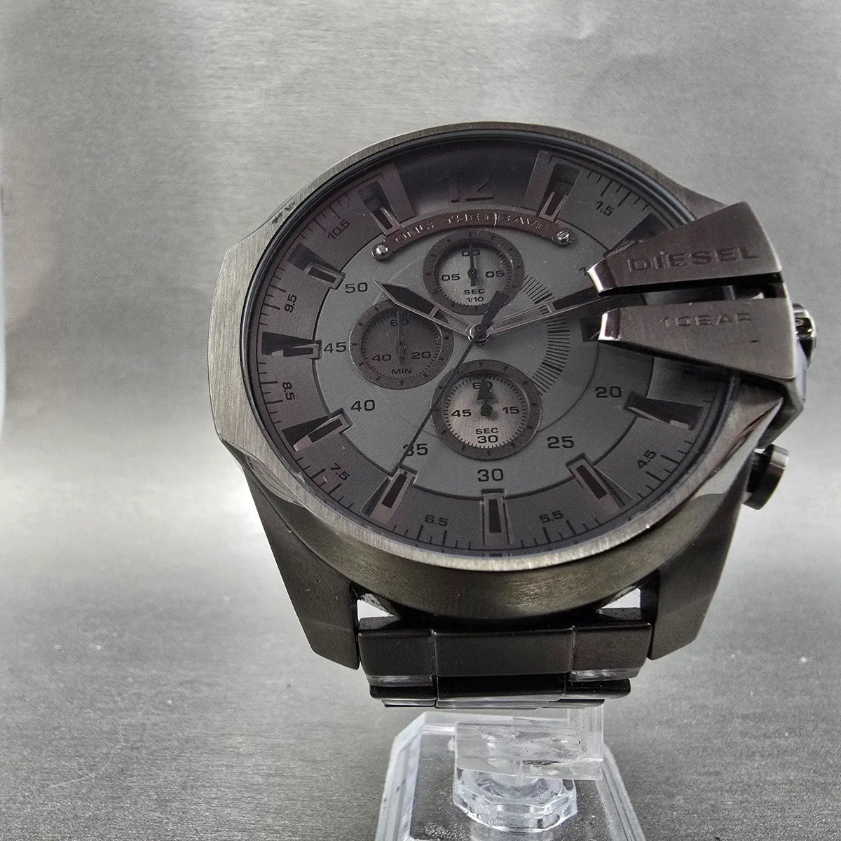 Diesel Mega Chief Watch Men 54mm Gray Dial Gray Tone Date Round New battery5