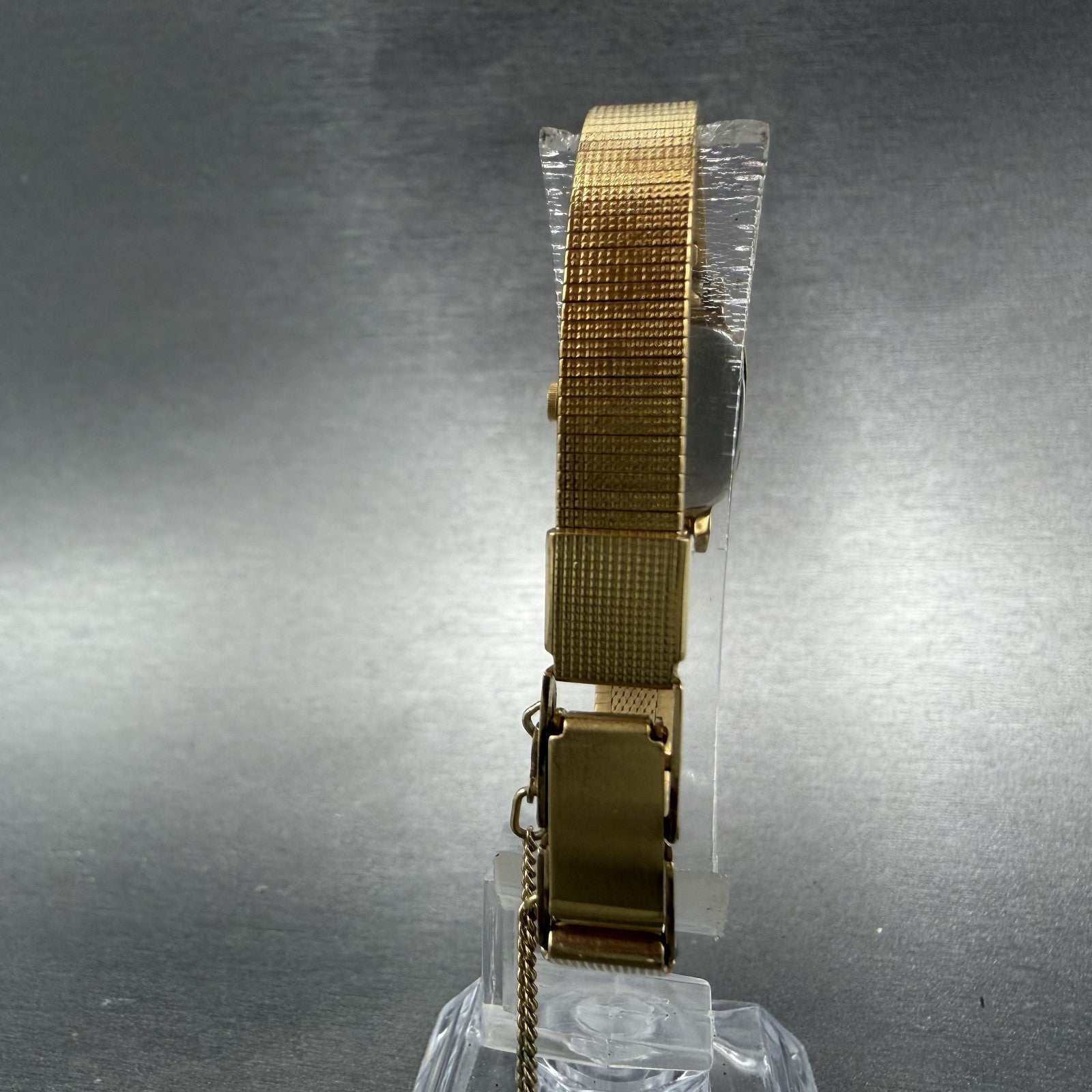 Seiko Tank Watch Women 16mm Black Dial Gold Tone Rectangle 2C20-5329 New Battery7