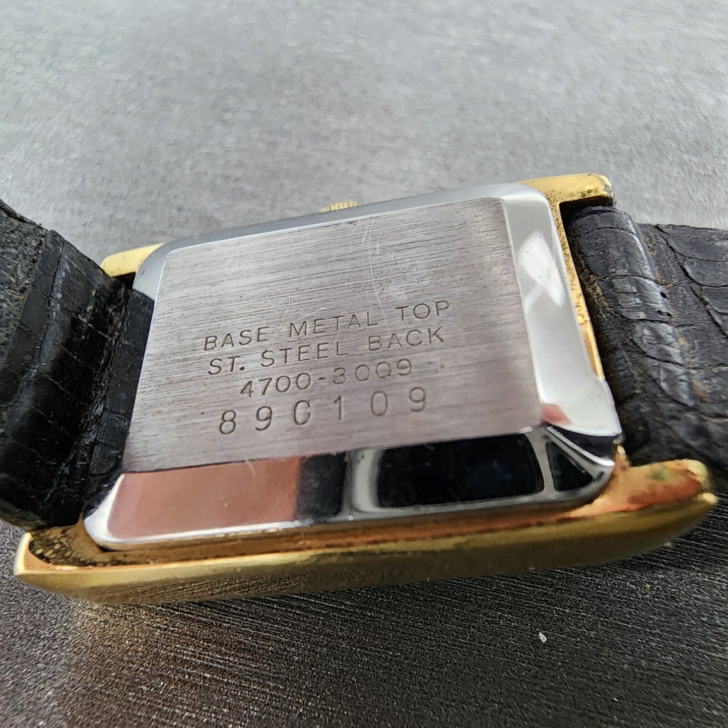 Seiko Tank Watch Women 19mm White Dial Gold Tone Rectangle 47003009 PARTS10