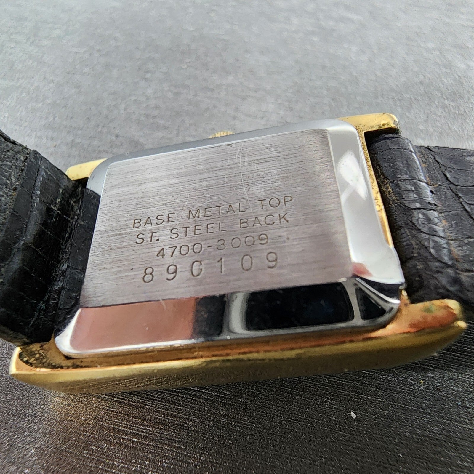 Seiko Tank Watch Women 19mm White Dial Gold Tone Rectangle 47003009 PARTS10