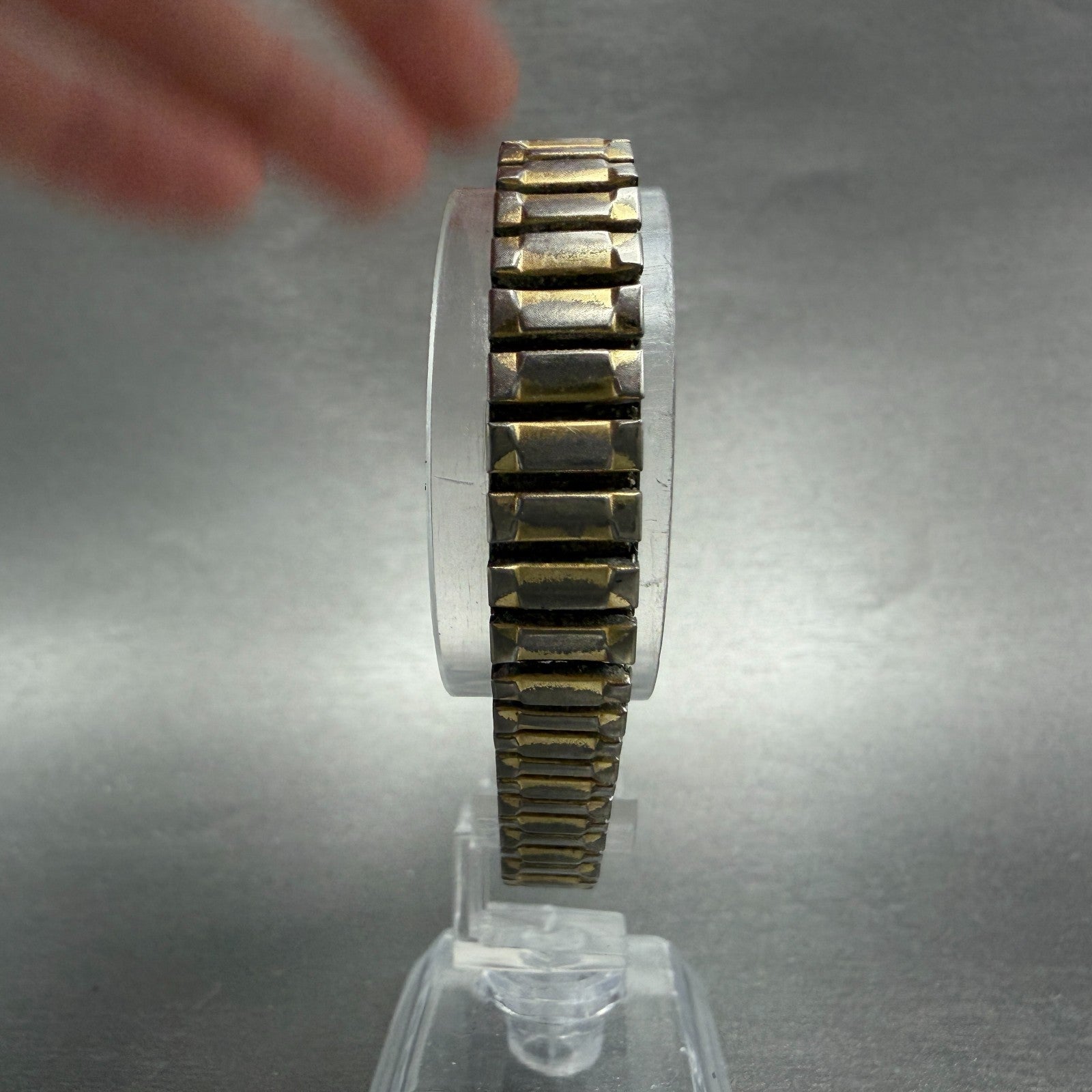 Seiko Tank Watch Women 12mm Champagne Dial Gold Tone 2E20-5239 New Battery GF47