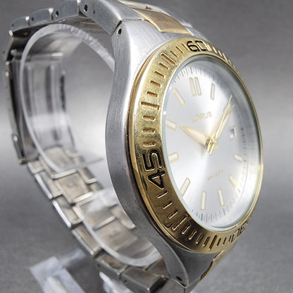 Lorus Dive Watch Men 40mm Silver Dial Two Tone Date Round LR0710 New Battery