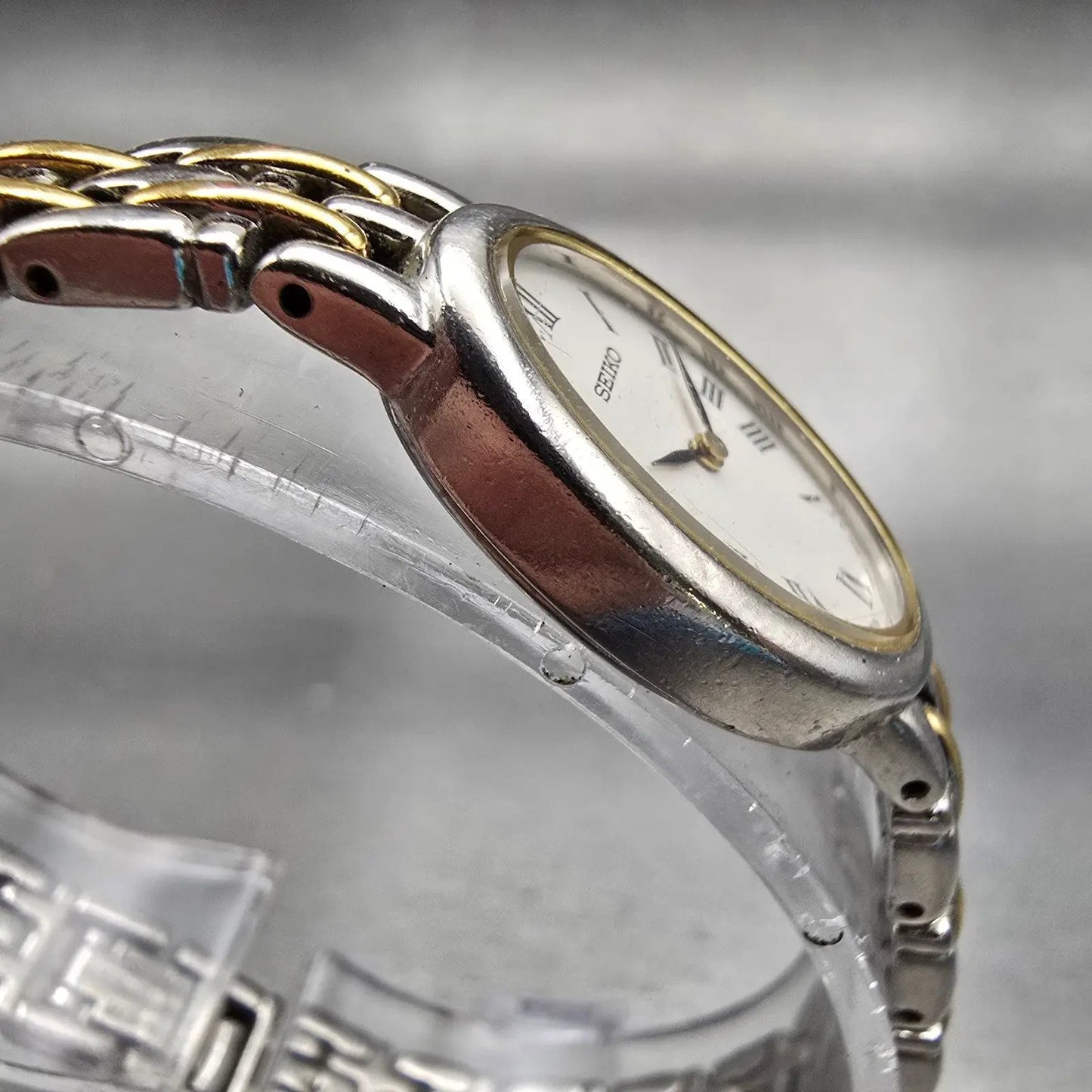 Seiko Watch Women 17mm White Dial Silver Tone Oval V400-1029 New Battery Vintage3