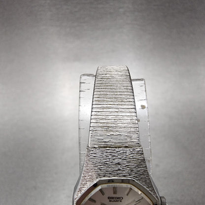 Seiko Watch Women 17mm Silver Dial Silver Tone Octagon 2y005048 New battery4