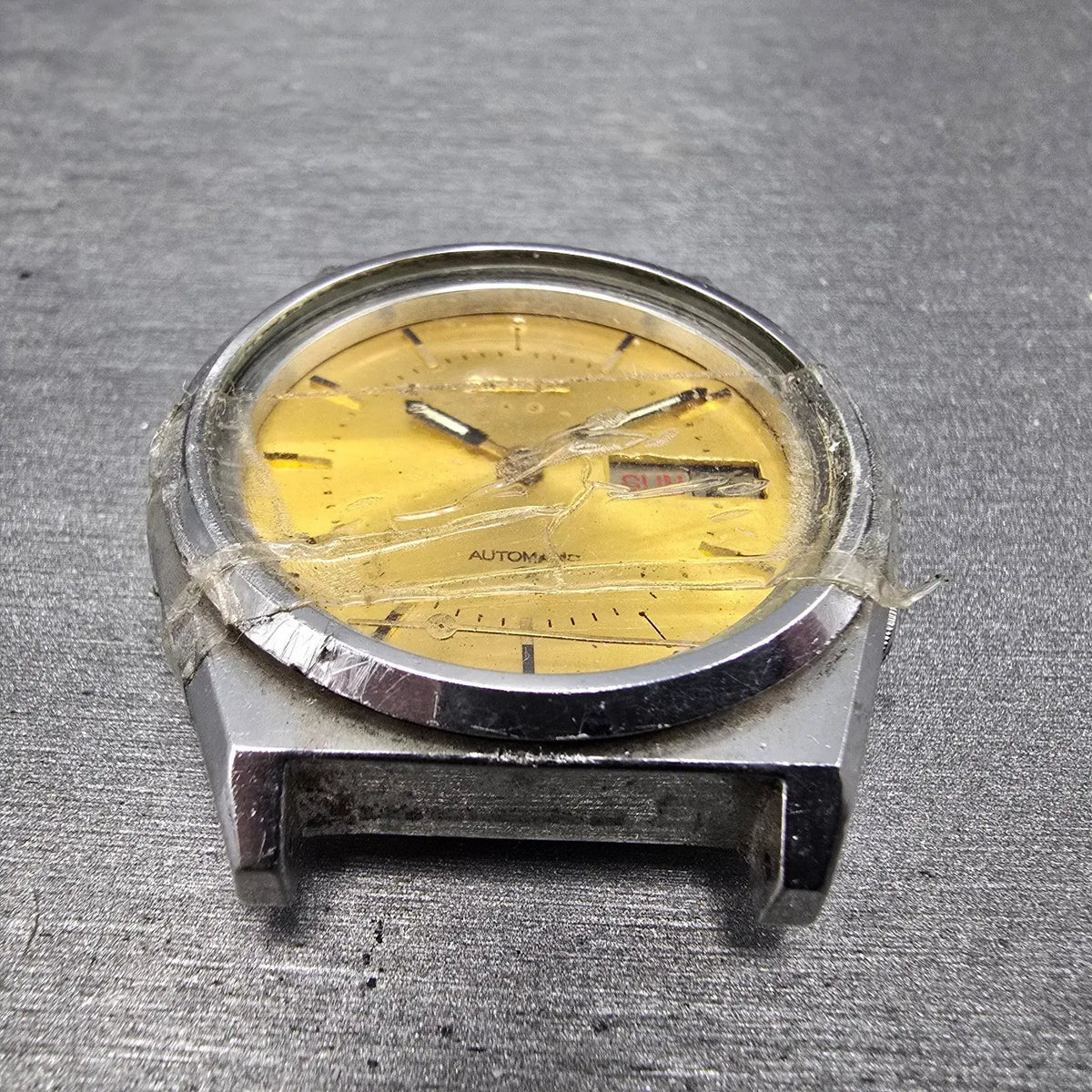 Seiko 5 Automatic Watch Men 38mm Gold Dial Steel Daydate 7009-8761 PARTS3
