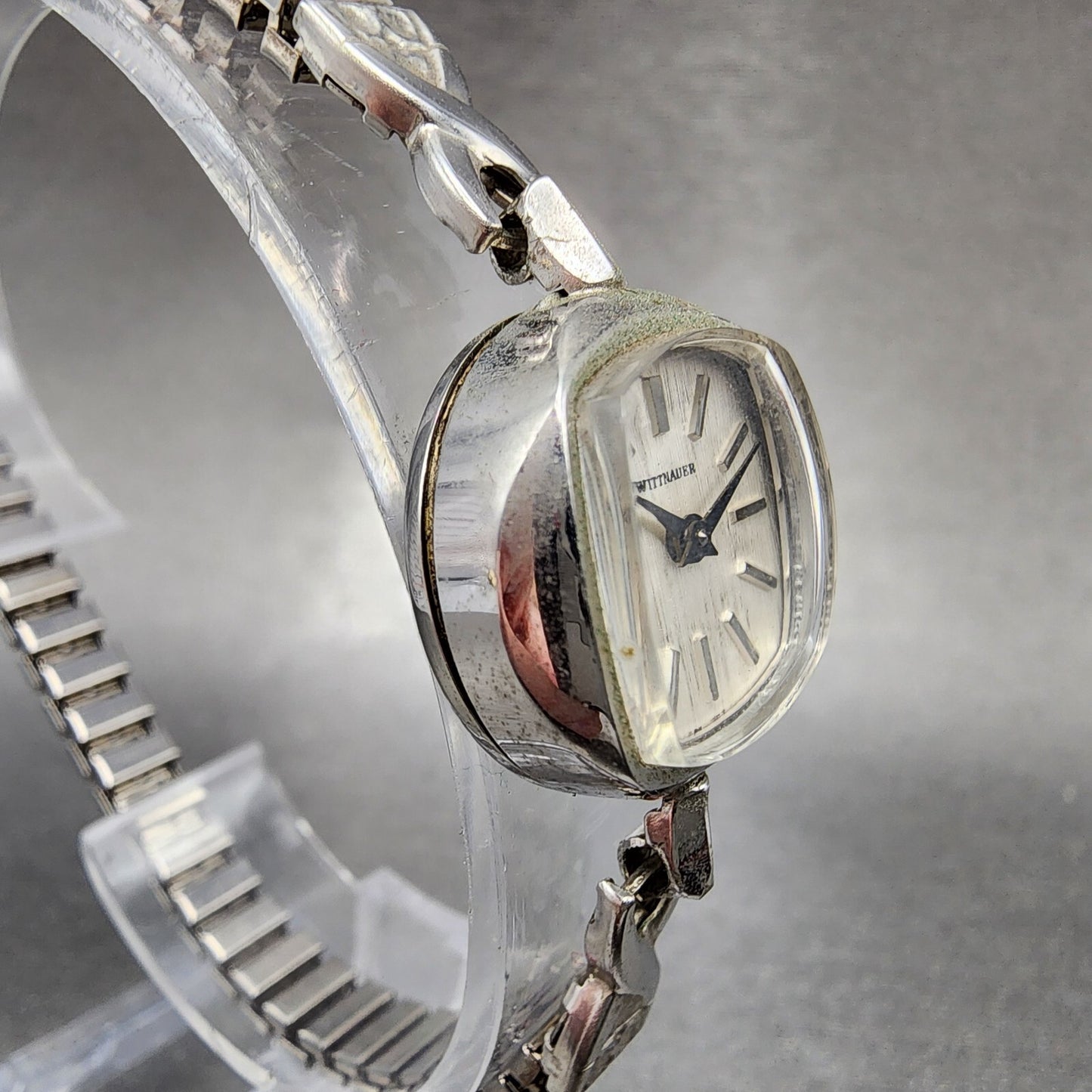 Wittnauer Watch Women 19mm White Dial Steel Round Manual Wind Runs NOS6