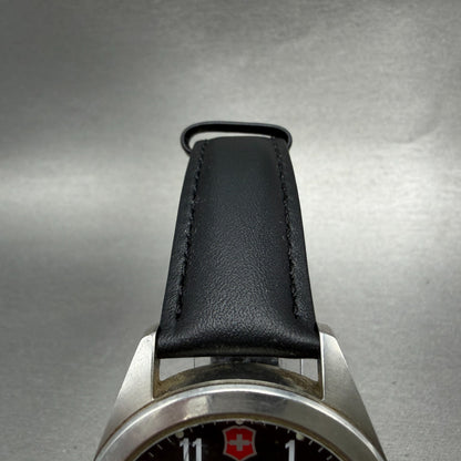Victorinox Swiss Army Field Watch Men 40mm Black Dial Steel Date Round New battA4