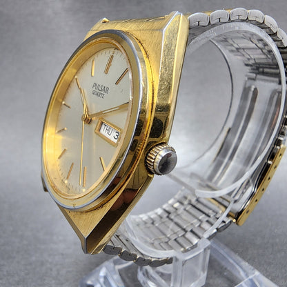 Seiko Pulsar Watch Men 36mm Silver Dial Gold Tone Daydate V733x004 New Battery2