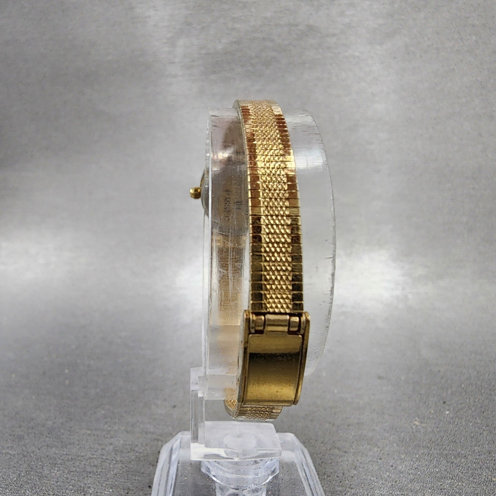 Gruen Watch Women 16mm Gold Dial Gold Tone Oval Diamond Bezel New Battery7