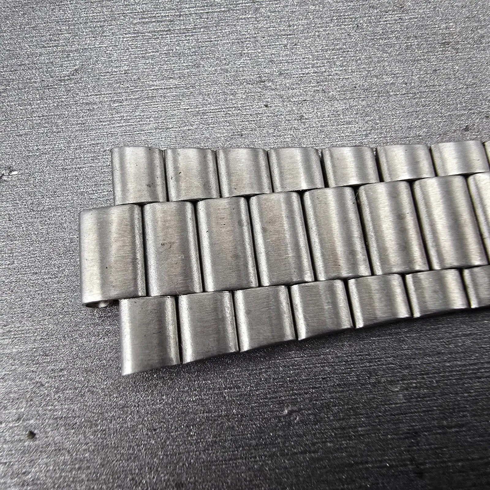Seiko  Bracelet 20mm Stainless Steel Silver Tone Tri Folding Clasp VTG Japan1